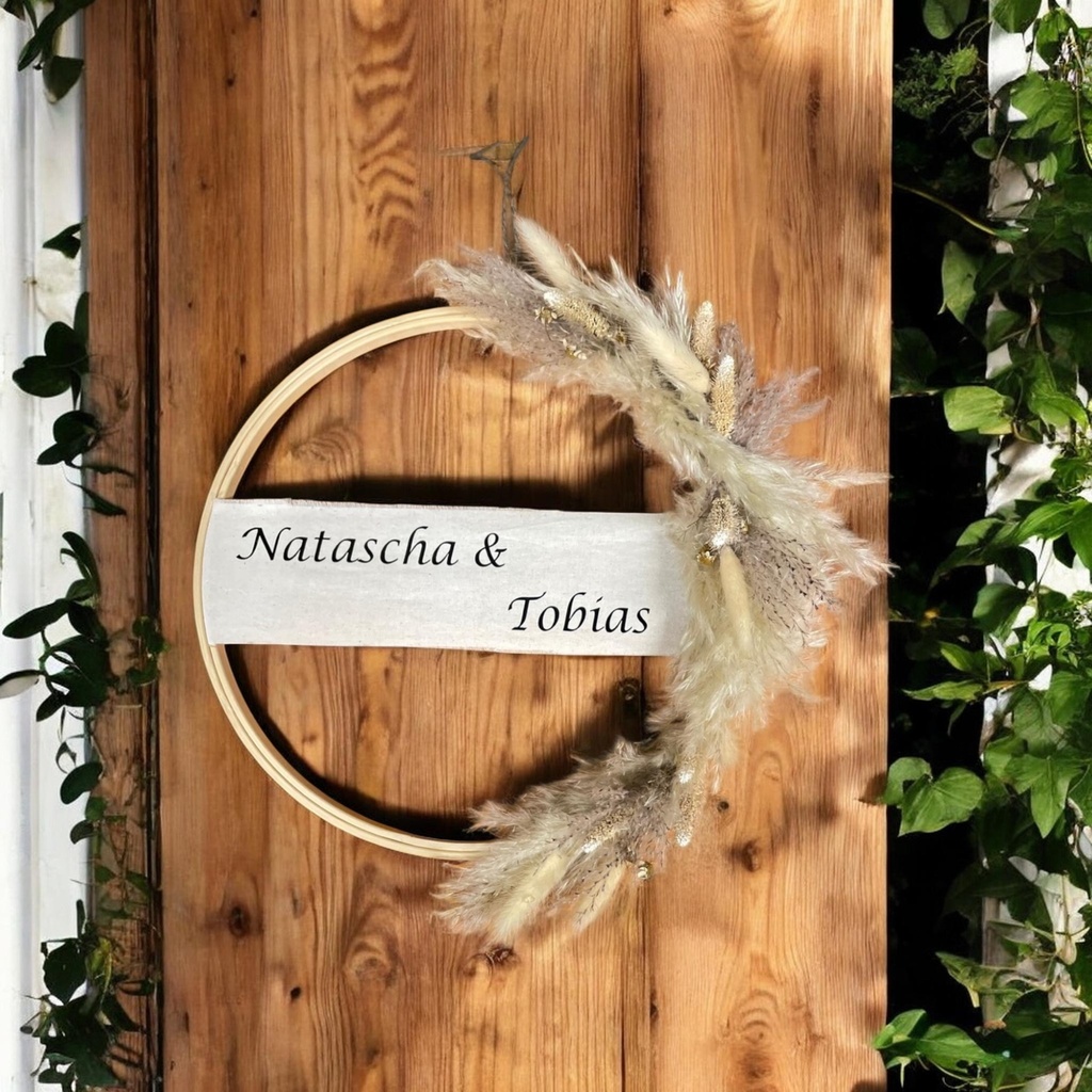 Hochzeitsgeschenk, Hoop mit Schriftzug und Trockenblumen D:30cm