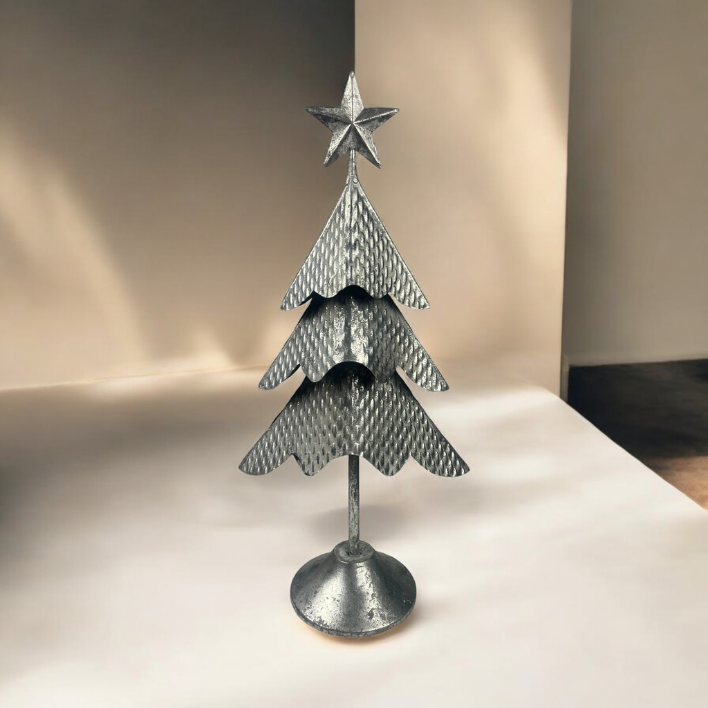 Tannenbaum aus Metall silber H: 47cm B: 23cm