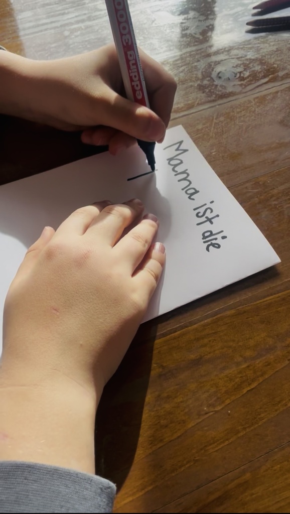Personalisierte Tasse mit eigener Handschrift oder Zeichnung