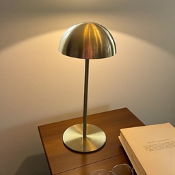 [A1028] Tischlampe rund, gold, stufenlos dimmbar H: 22cm wiederaufladbar